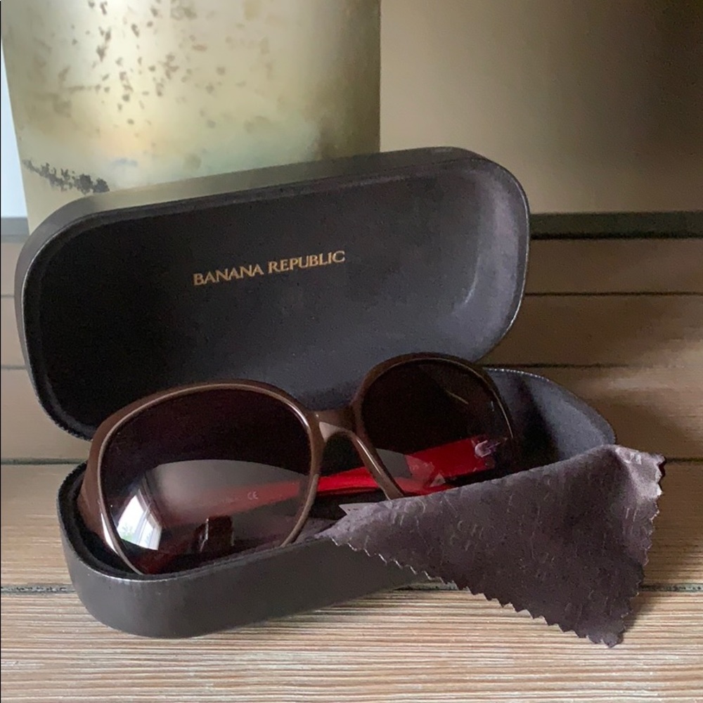 NWT Banana Republic Sunglasses